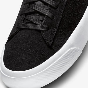 Nike | SB ZOOM BLAZER LOW PRO GT { BLACK/WHITE-BLACK-GUM LIGHT BROWN