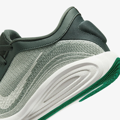 NIKE | G.T. HUSTLE ACADEMY EP { VINTAGE GREEN/SAIL-STADIUM GREEN