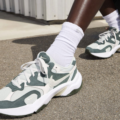 Nike | AL8  { VINTAGE GREEN/SPRING GREEN-CARBON GREEN