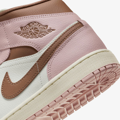 JORDAN | AIR JORDAN 1 MID { PINK OXFORD/ARCHAEO BROWN-SAIL