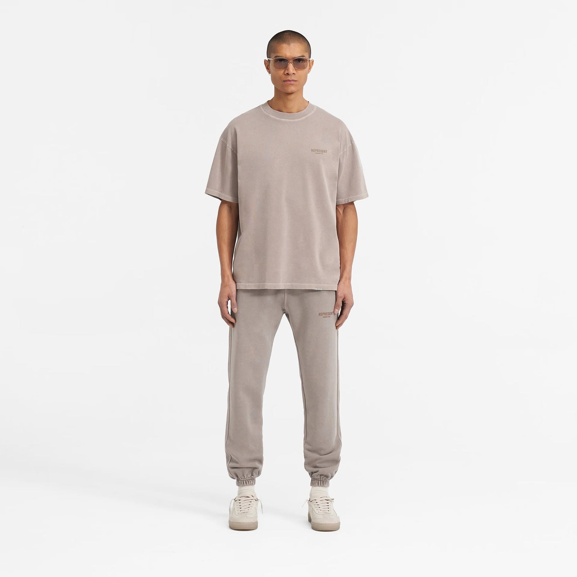 Represent | OWNERS CLUB T-SHIRT  { MUSHROOM