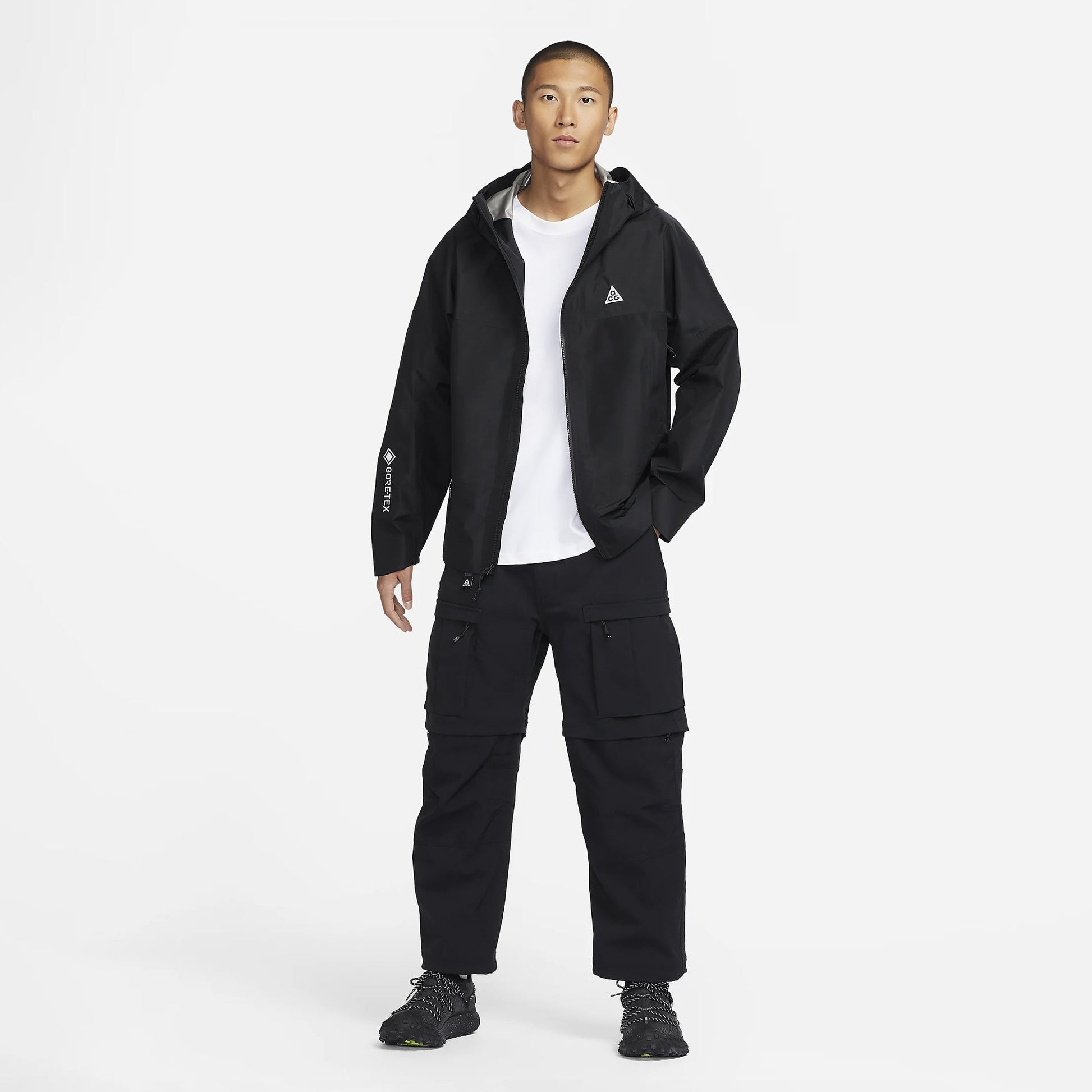 NIKE | ACG "SMITH SUMMIT" { BLACK/ANTHRACITE/SUMMIT WHITE