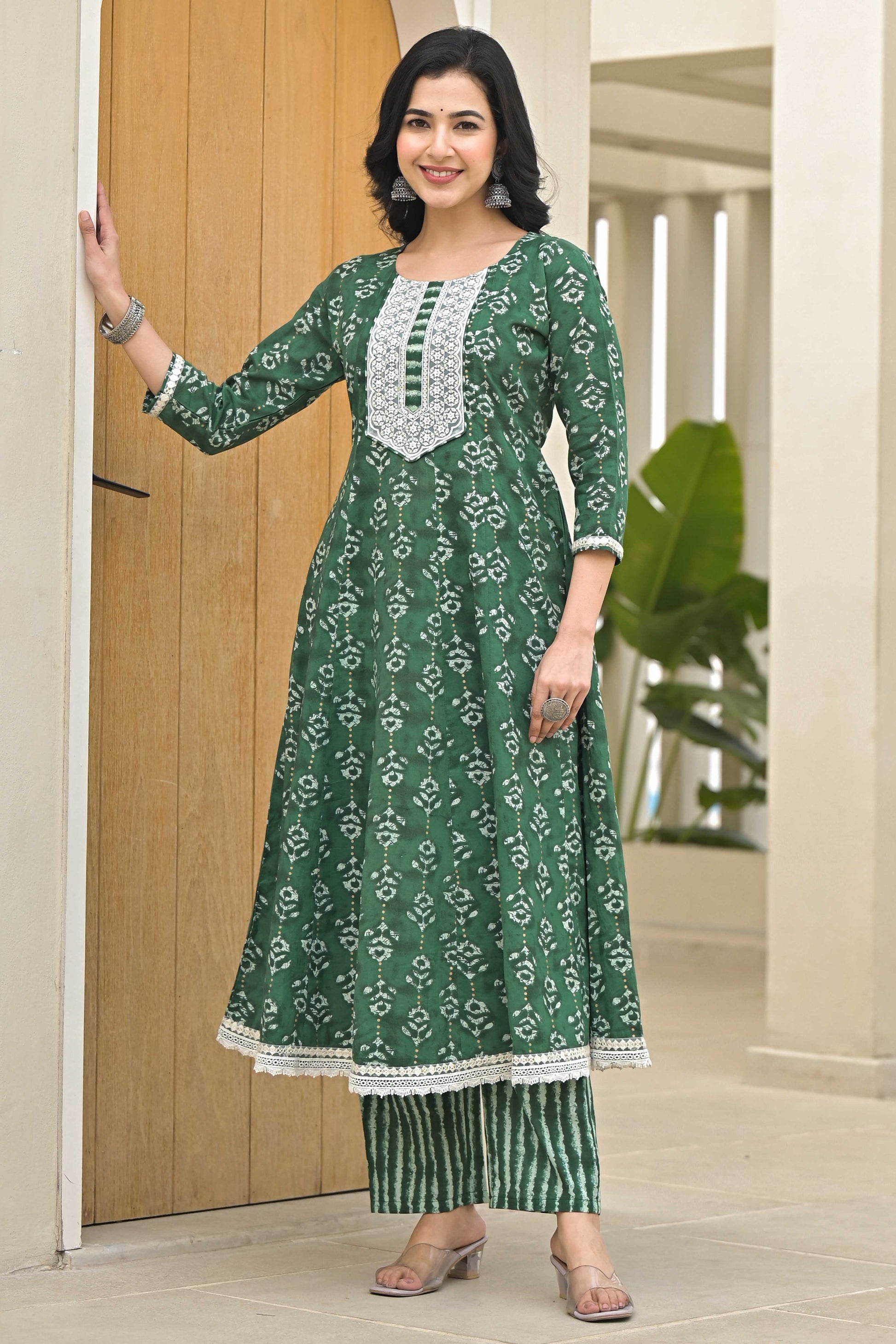 green-floral-printed-pure-cotton-anarkali-salwar-suit-1