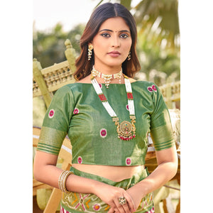 green-patola-printed-dola-silk-saree-4