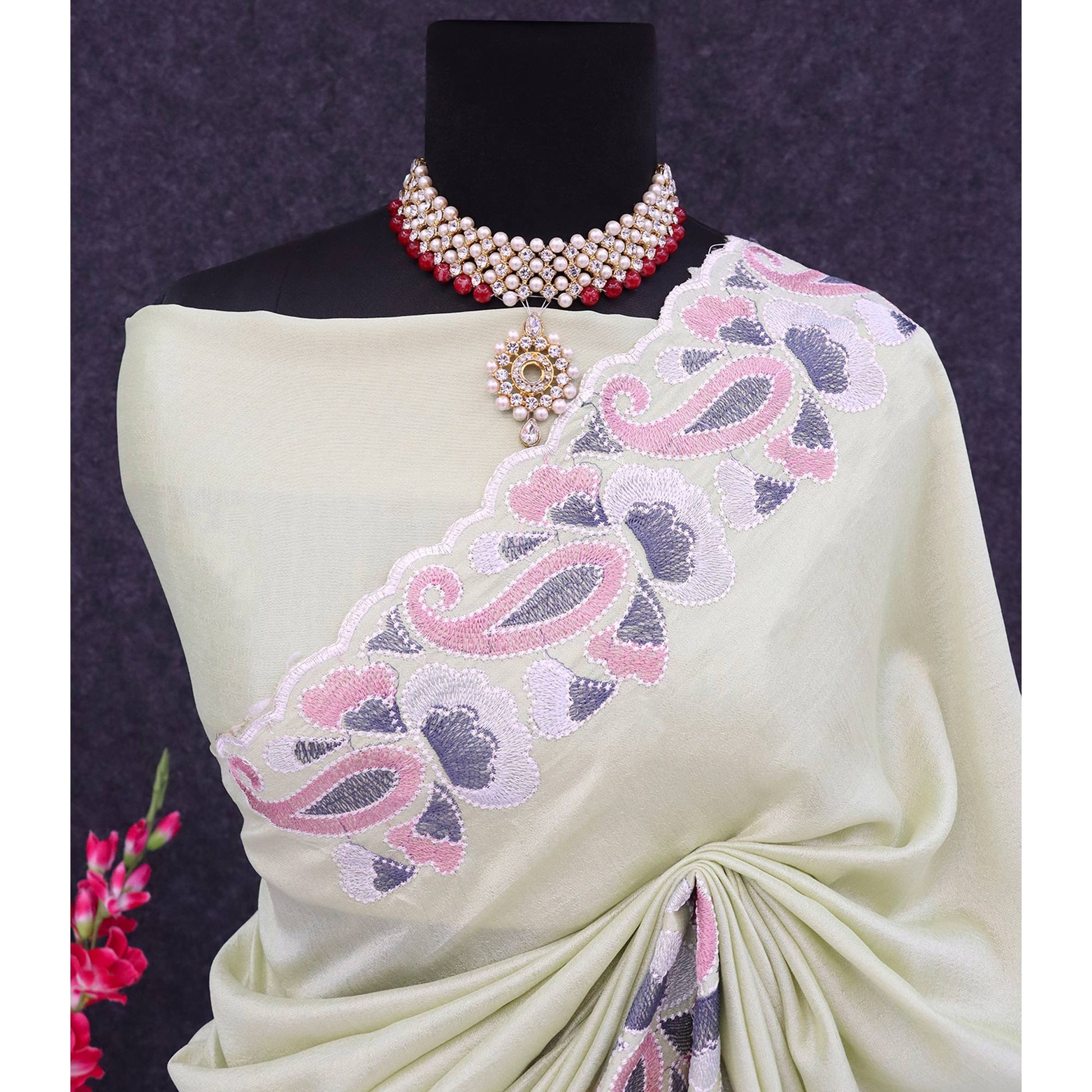 green-floral-embroidered-vichitra-silk-saree-4