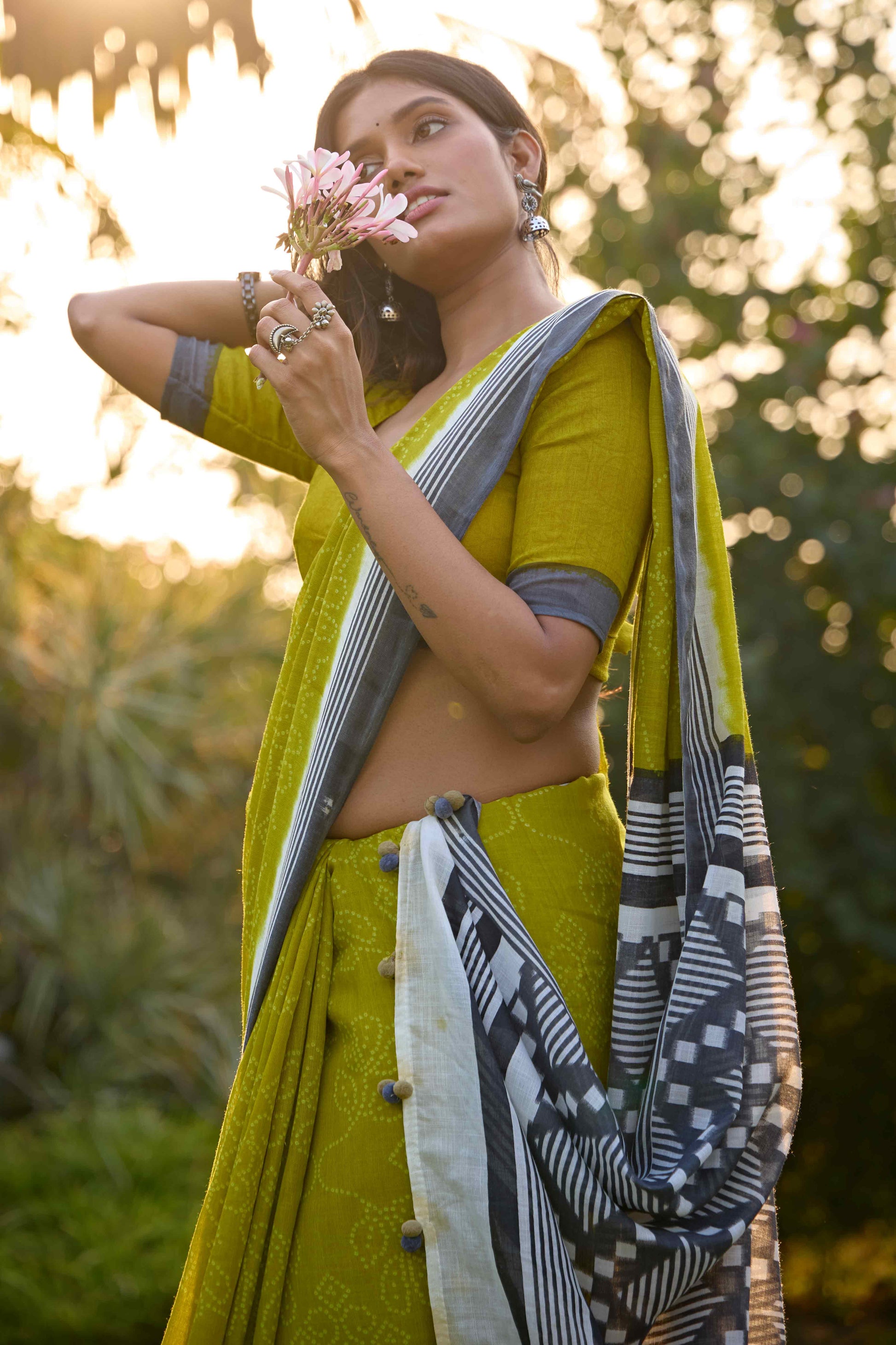 green-bandhani-printed-linen-saree