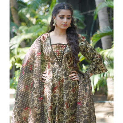grey-anarkali-chanderi-silk-suit-with-hancrafted-foil-print