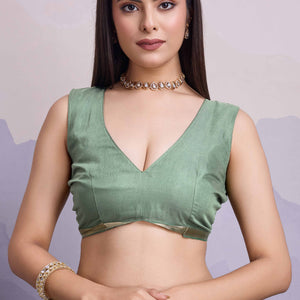 green-floral-sequins-embroidered-chiffon-saree-15