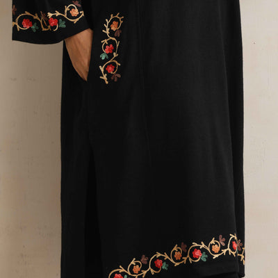 trueBrowns Black Kashmiri Floral Embroidered Woollen Phiran Kurta