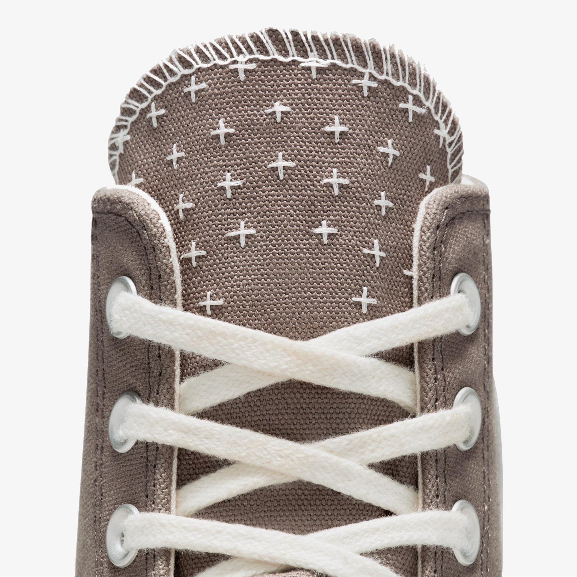 CONVERSE | CHUCK TAYLOR WORN-IN { BROWN
