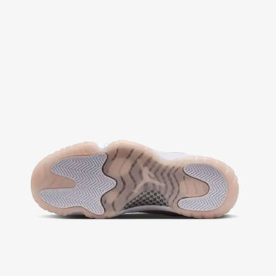 JORDAN | AIR JORDAN 11 RETRO LOW { 