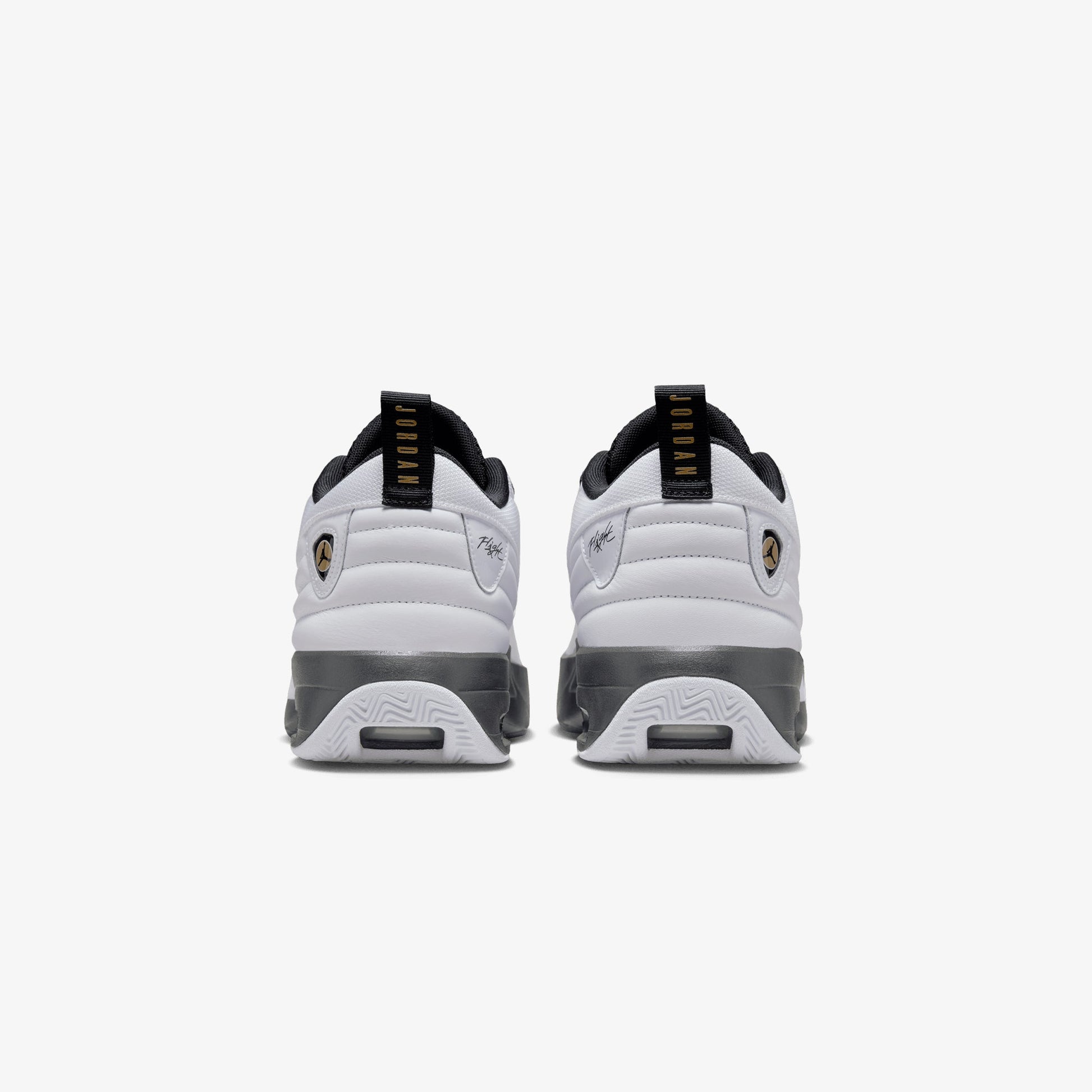 JORDAN | MAX AURA 6 { WHITE/METALLIC GOLD-BLACK