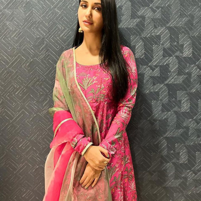 Taavi Chanderi Suit Set
