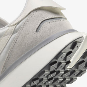 Nike | PHOENIX WAFFLE  { PLATINUM TINT/PALE IVORY-SUMMIT WHITE