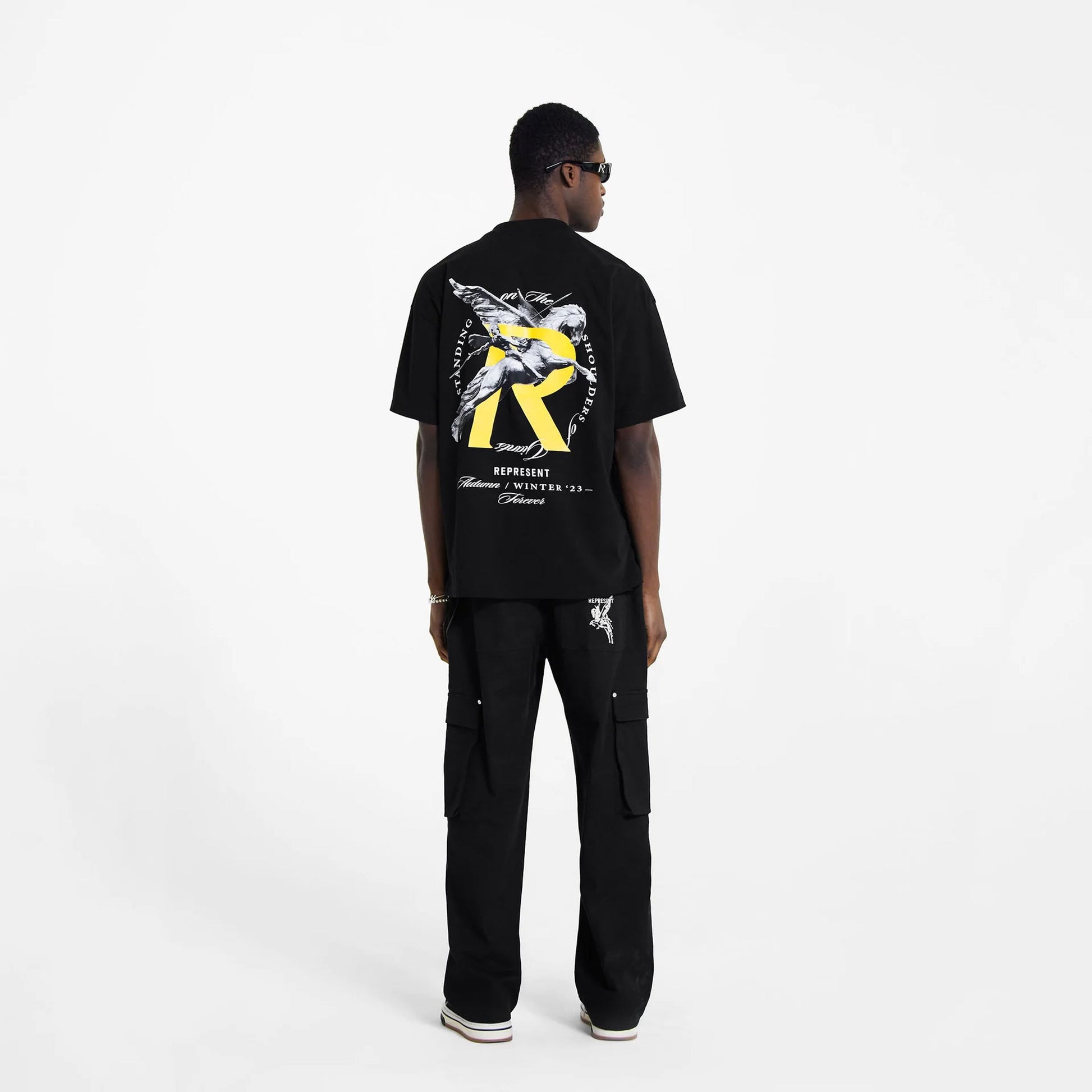 Represent | GIANTS T-SHIRT  { JET BLACK