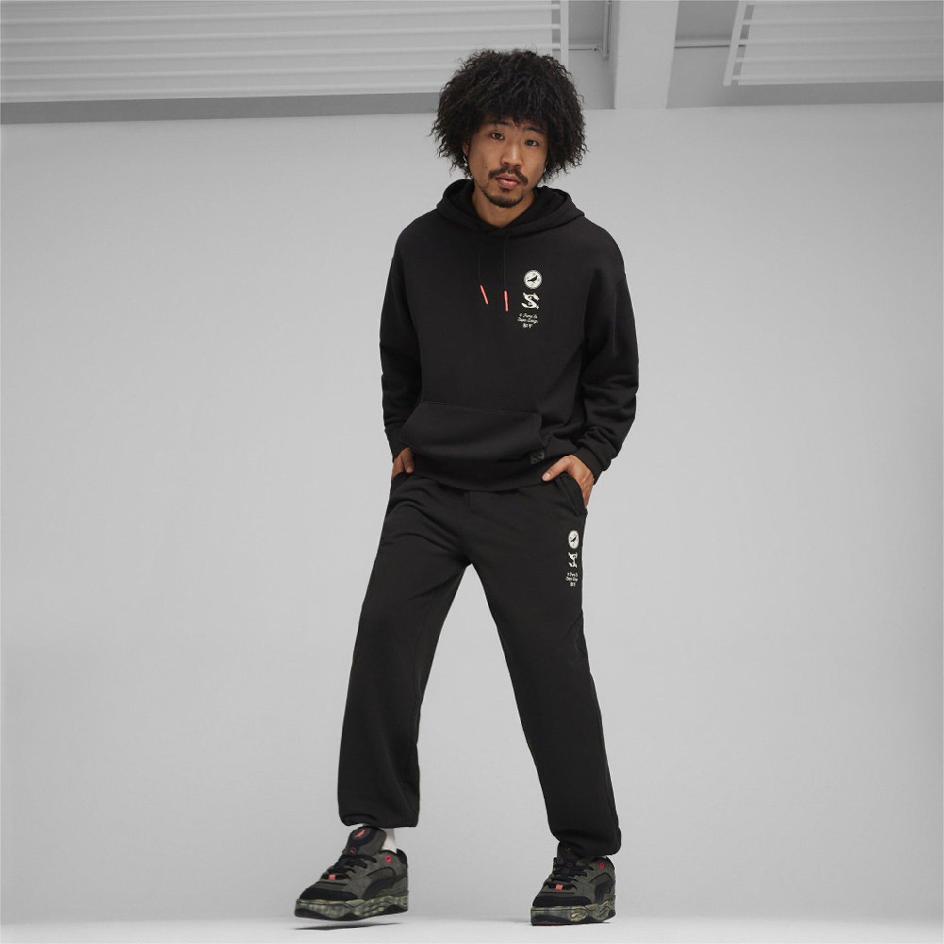Puma | x STAPLE HODDIE  { BLACK