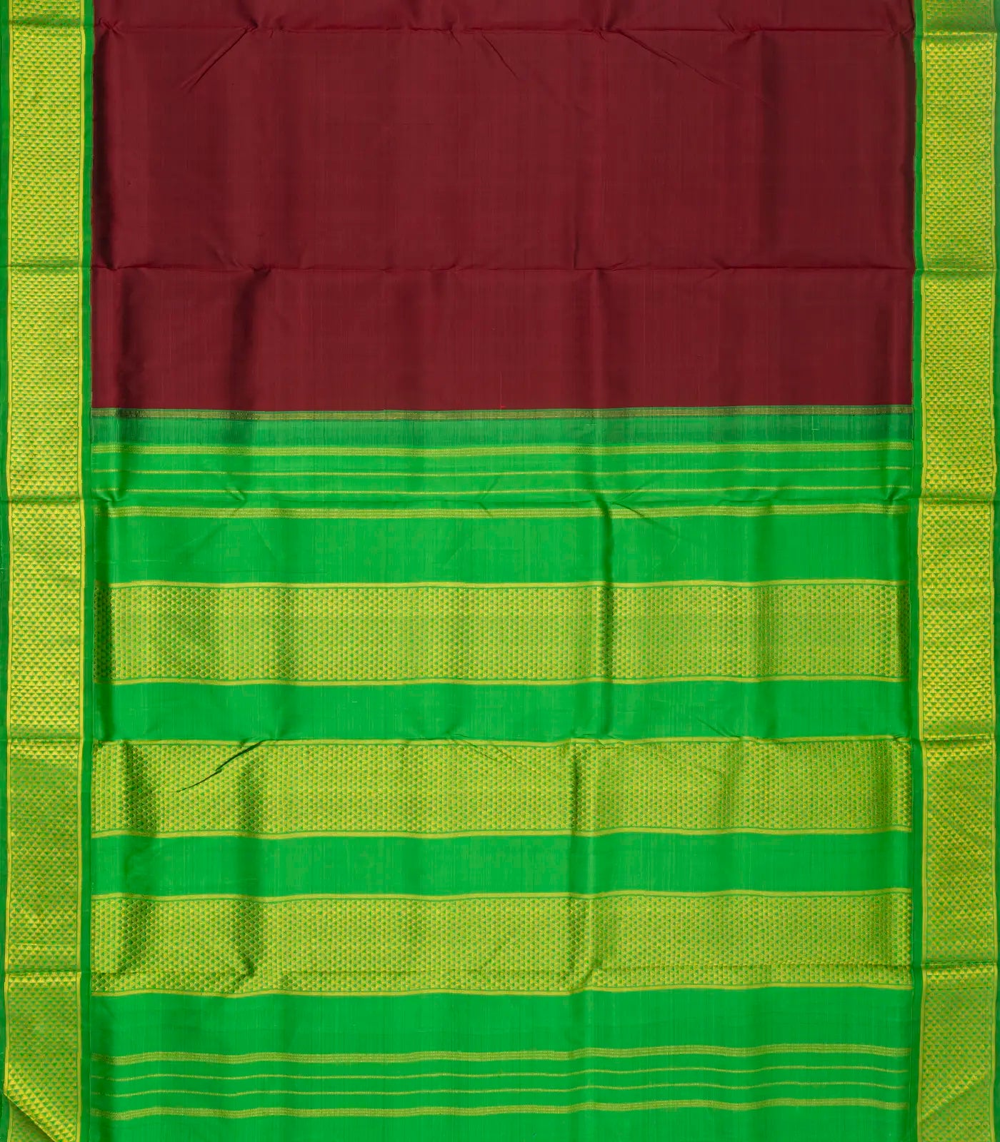Maroon Handloom Kanchipuram Korvai 9 Yards Silk Saree With Green Border