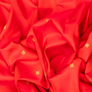 Red Handloom Kanchipuram Silk Saree With Diamond Buttas