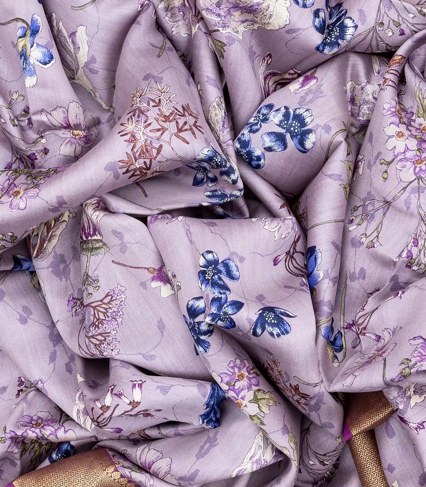 Lavender Handloom Silk Saree With Digital Printed Floral Motifs