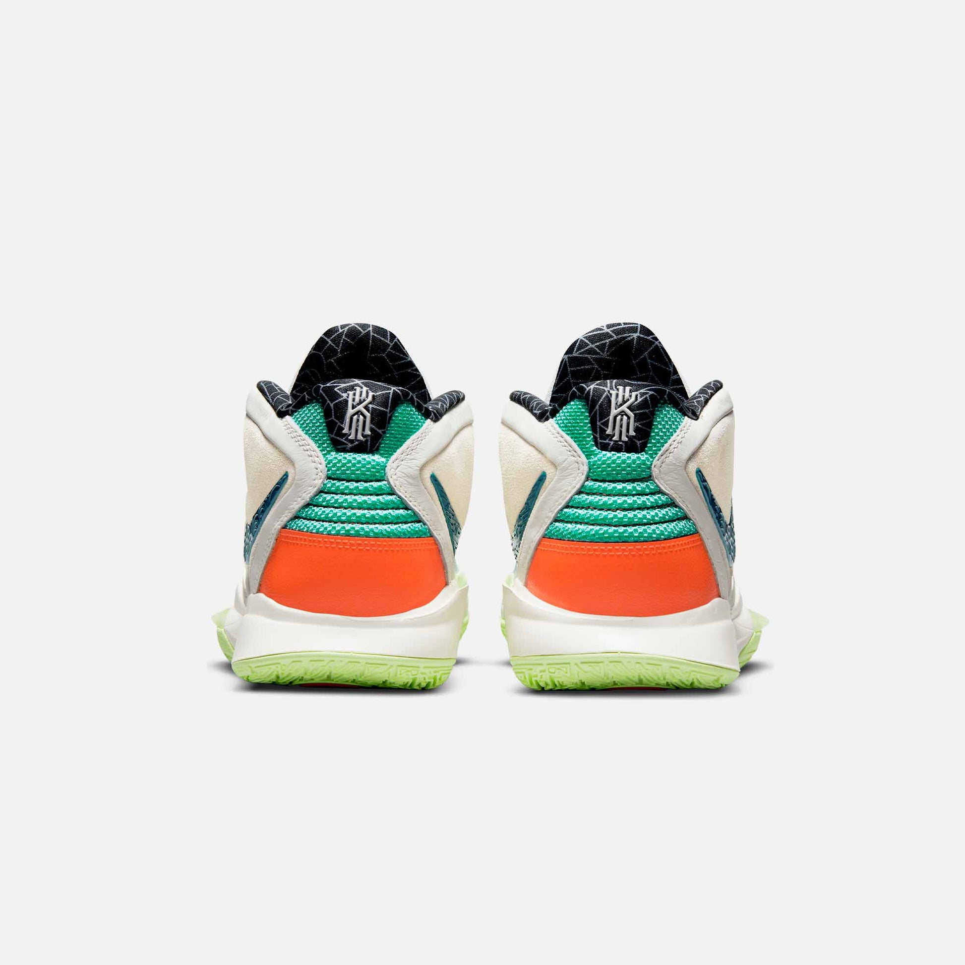 Nike | KYRIE INFINITY { CNY 2022