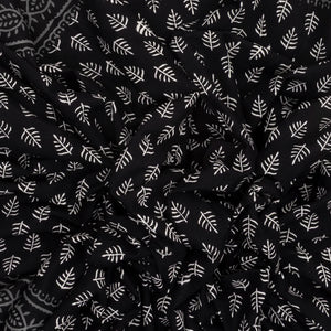 Black Woven Jaipur Cotton Saree Printed With White Floral Motifs