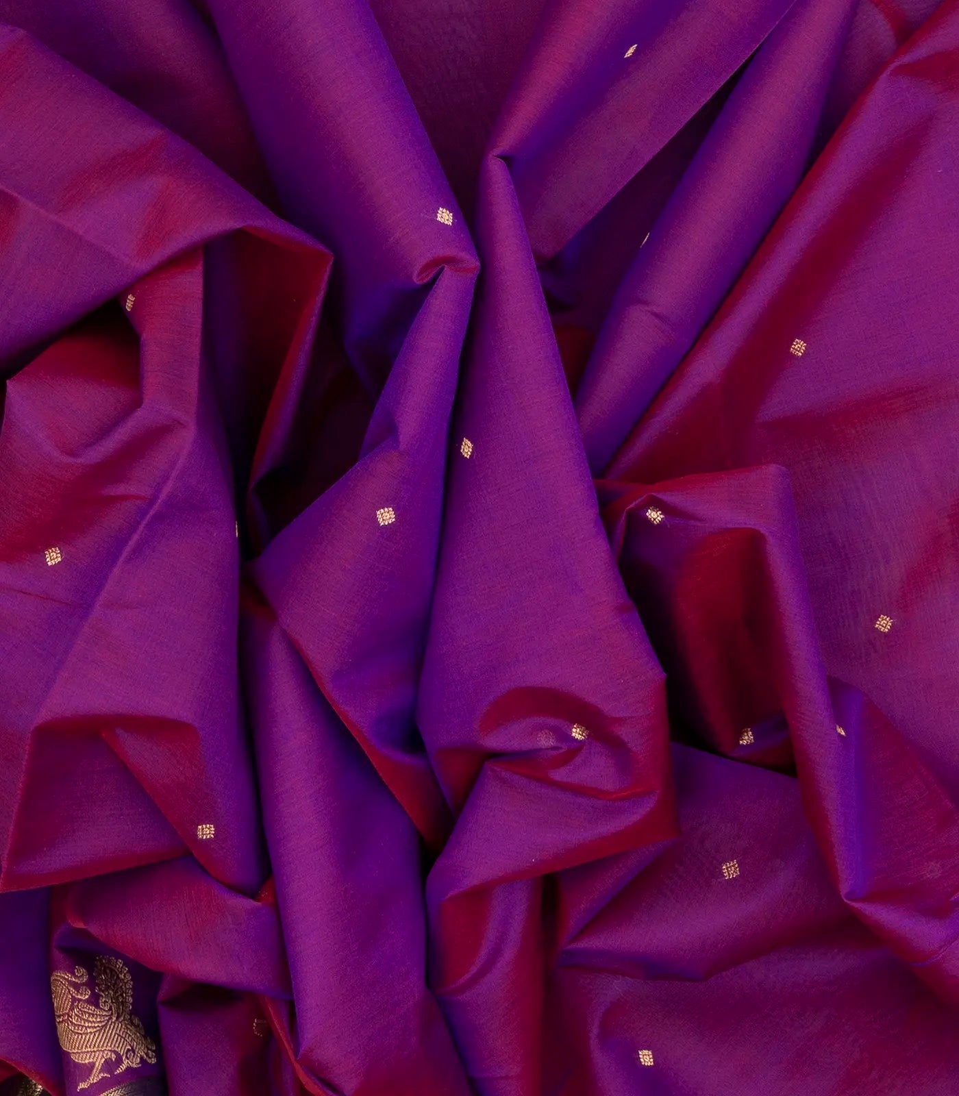 Purple Handloom Silk Cotton Saree With Deer Buttas