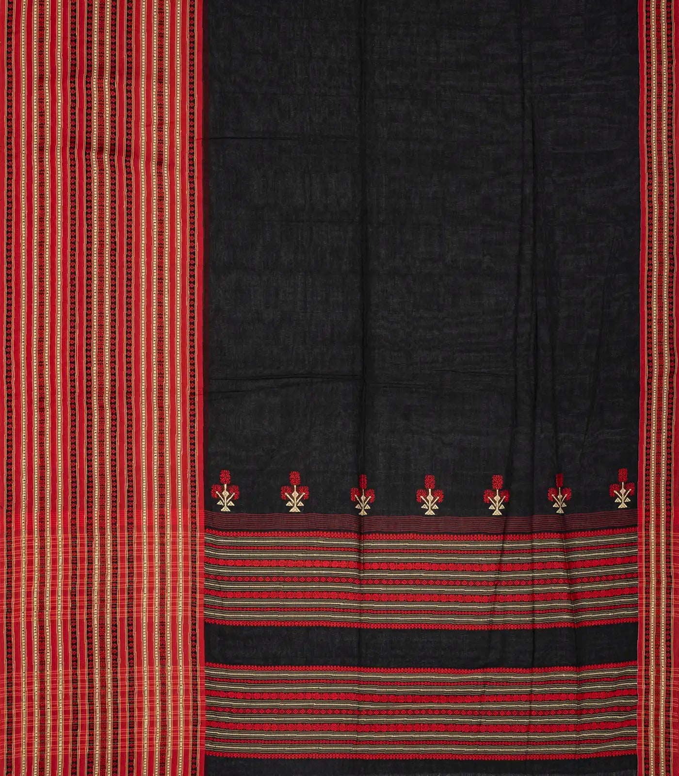 Black Handloom Plain Bengal Cotton Saree With Contrast Border