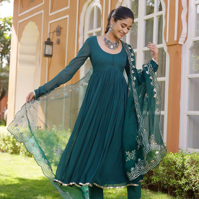 Odika Gotapatti Goergette Suit Set