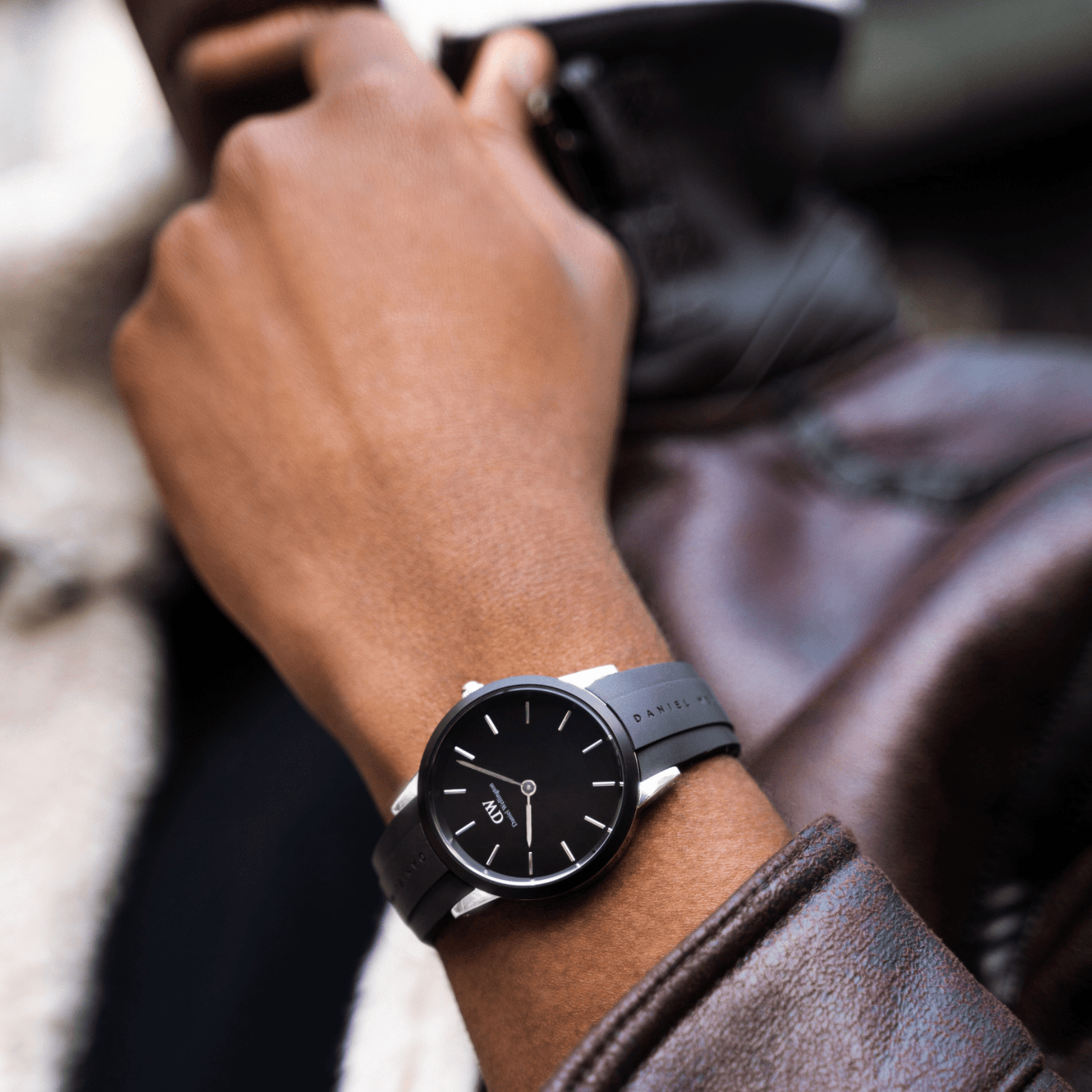 Iconic Link Motion Black Sliver