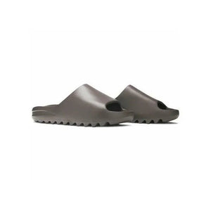 Yeezy Slides 'Soot'