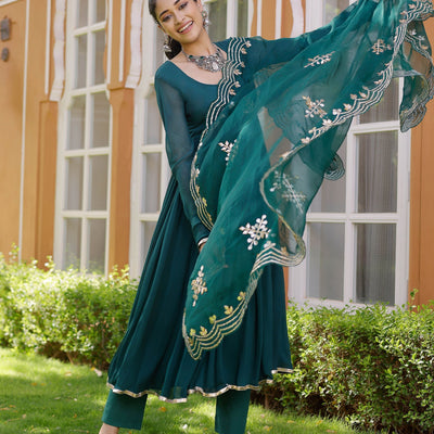 Odika Gotapatti Goergette Suit Set
