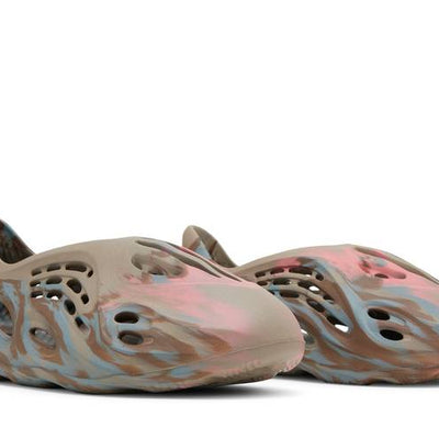 YEEZY FOAM RUNNER MX SAND GREY