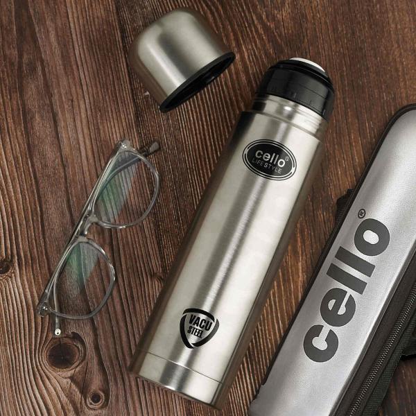 Lifestyle Flask, Vacusteel Water Bottle with Thermal Jacket, 750ml