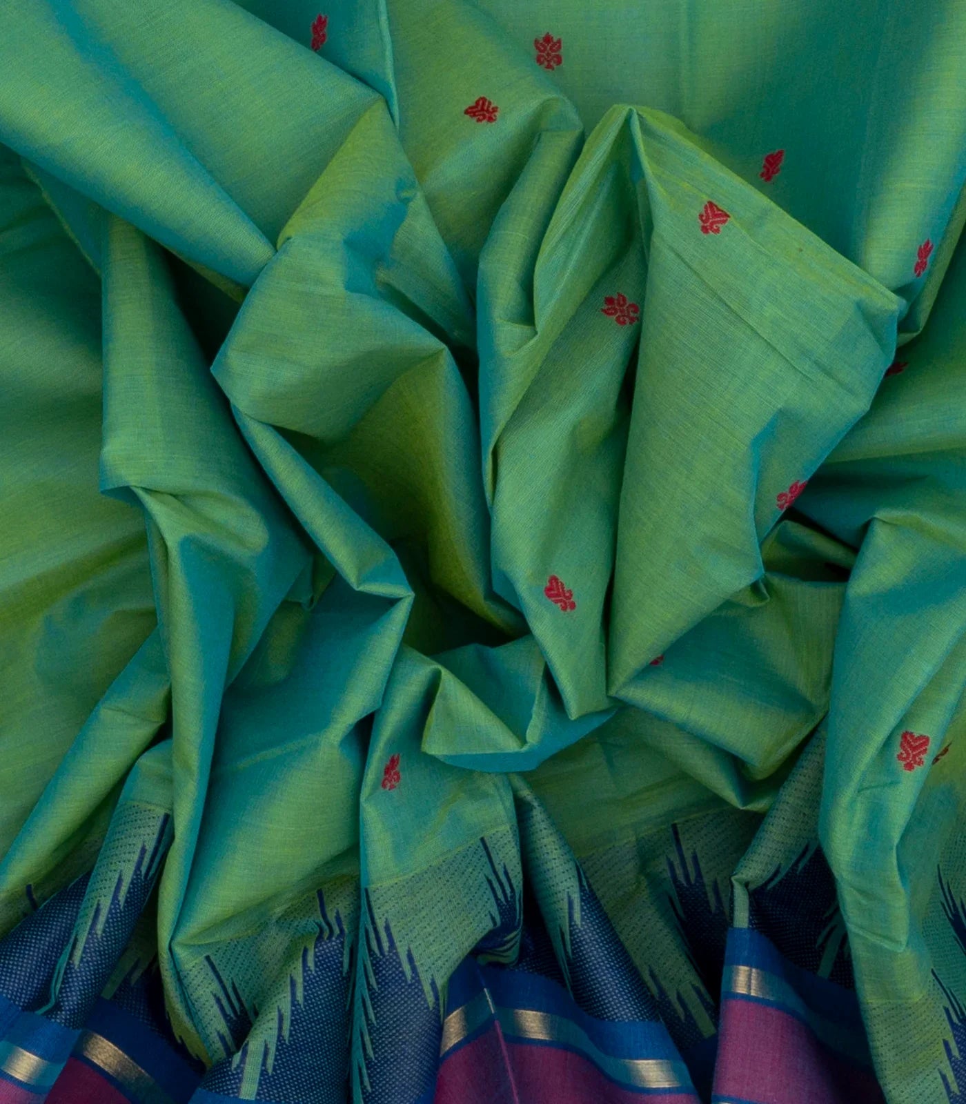 Aquamarine Handloom Chettinad Cotton Saree With Floral Buttas