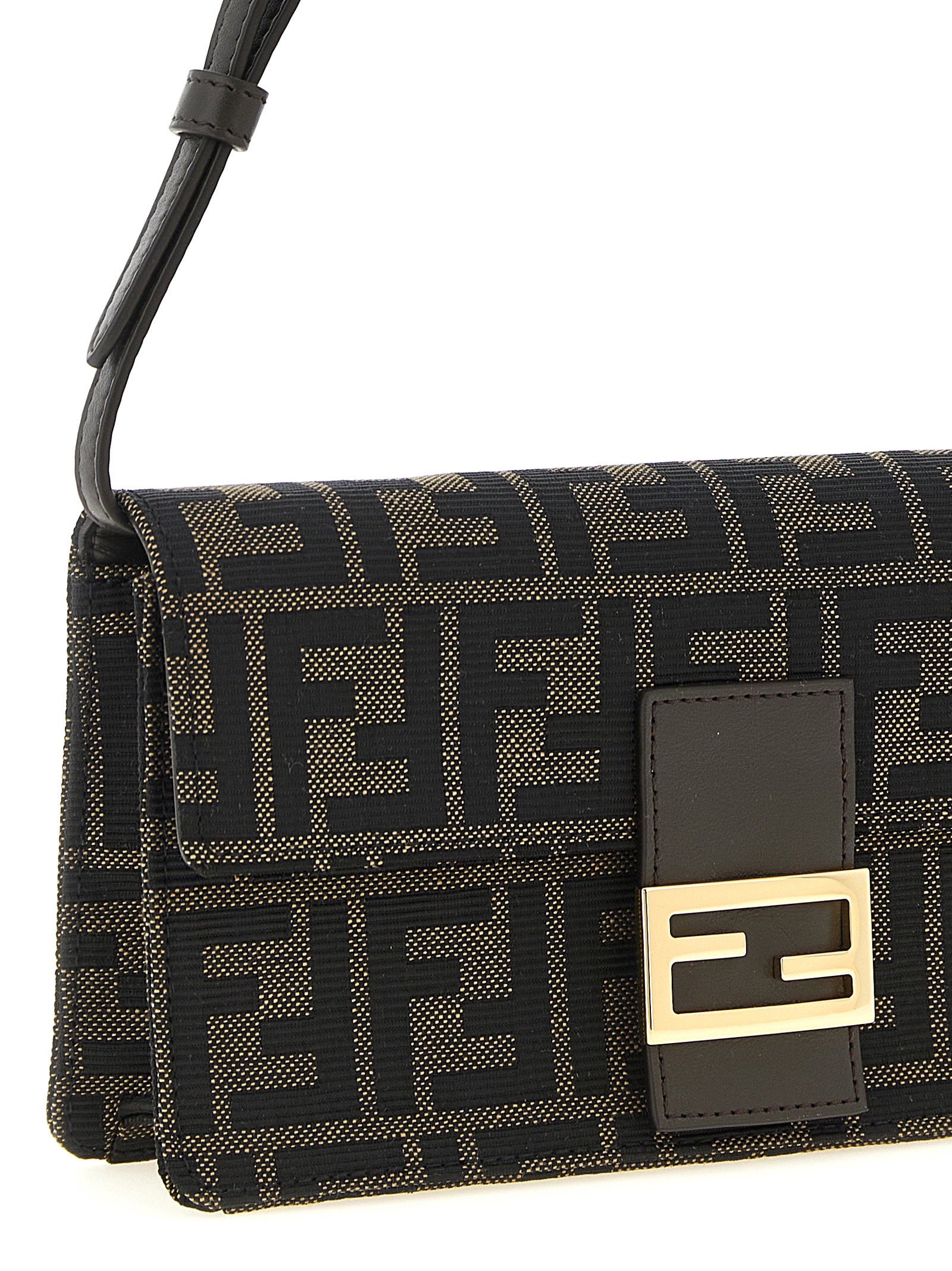 Fendi Tube Wallet On Chain
