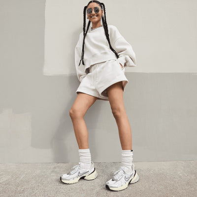NIKE | V2K RUN { SUMMIT WHITE/METALLIC SILVER