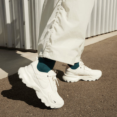 NIKE | TC 7900 { SAIL/SAIL-BLACK