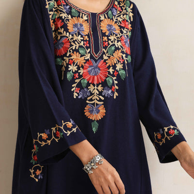 trueBrowns Blue Kashmiri Floral Embroidered Woollen Phiran Kurta