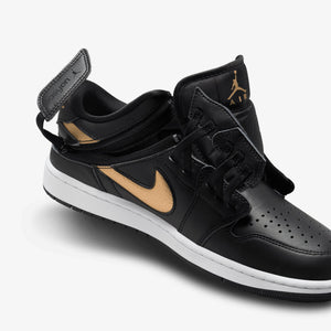 JORDAN | AIR JORDAN 1 LOW EASYON { BLACK/METALLIC GOLD-WHITE