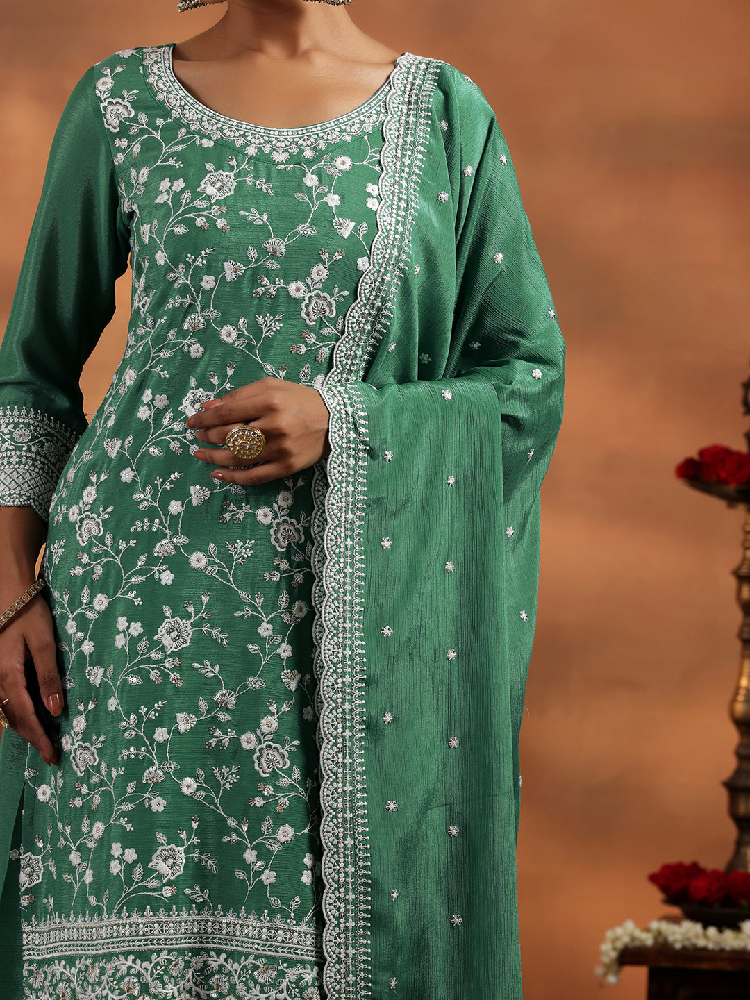 Green Embroidered Silk Blend Straight Suit With Dupatta