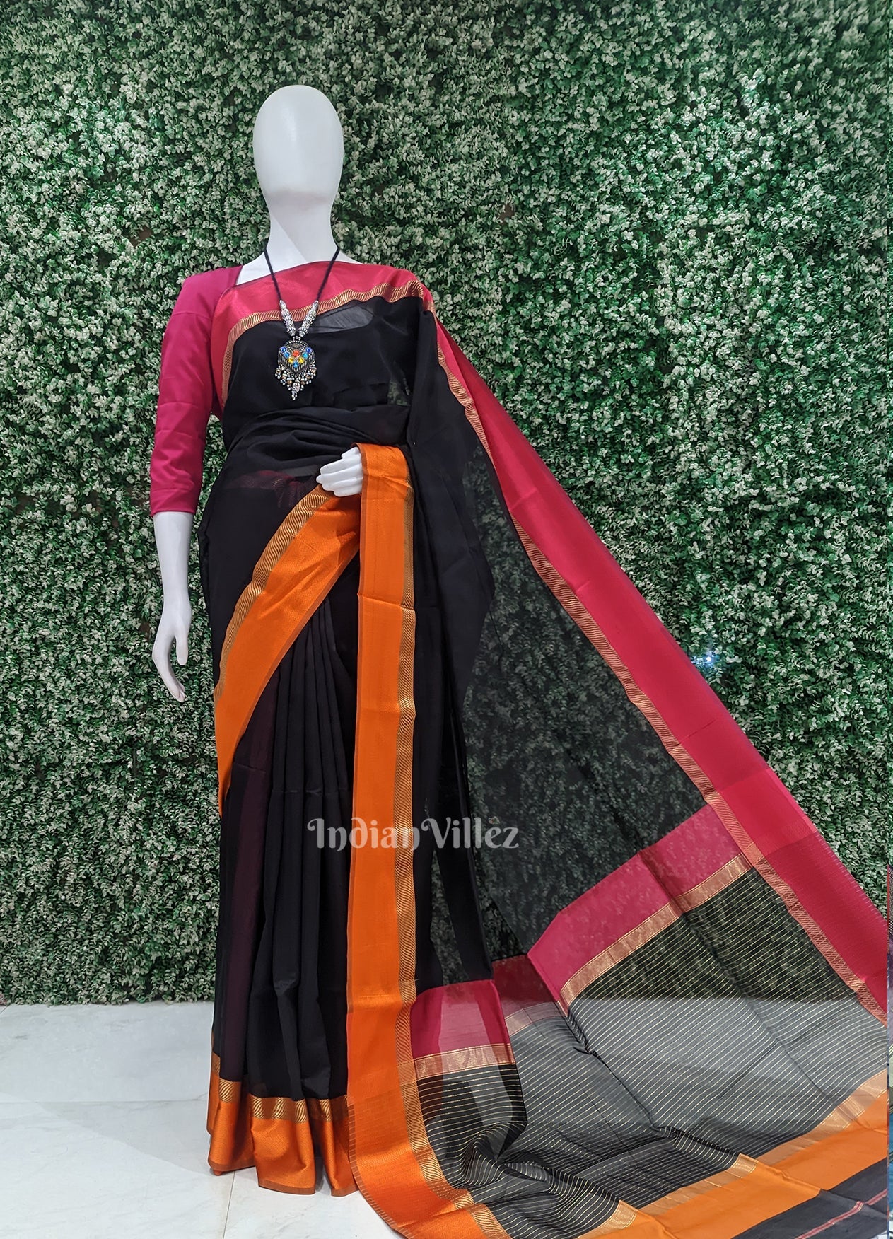 Black with Multicolor Pure Silk Cotton Maheshwari Saree