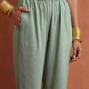 trueBrowns Green Print Flared Kurta Co-ord Set