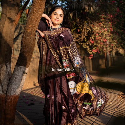 Arjuna Bows to Navagunjara Pure Hand-Painted Pattachitra Saree