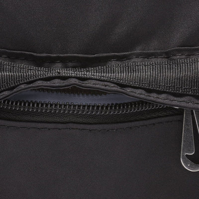 NIKE | SPORTSWEAR FUTURA LUXE { BLACK/BLACK/WHITE