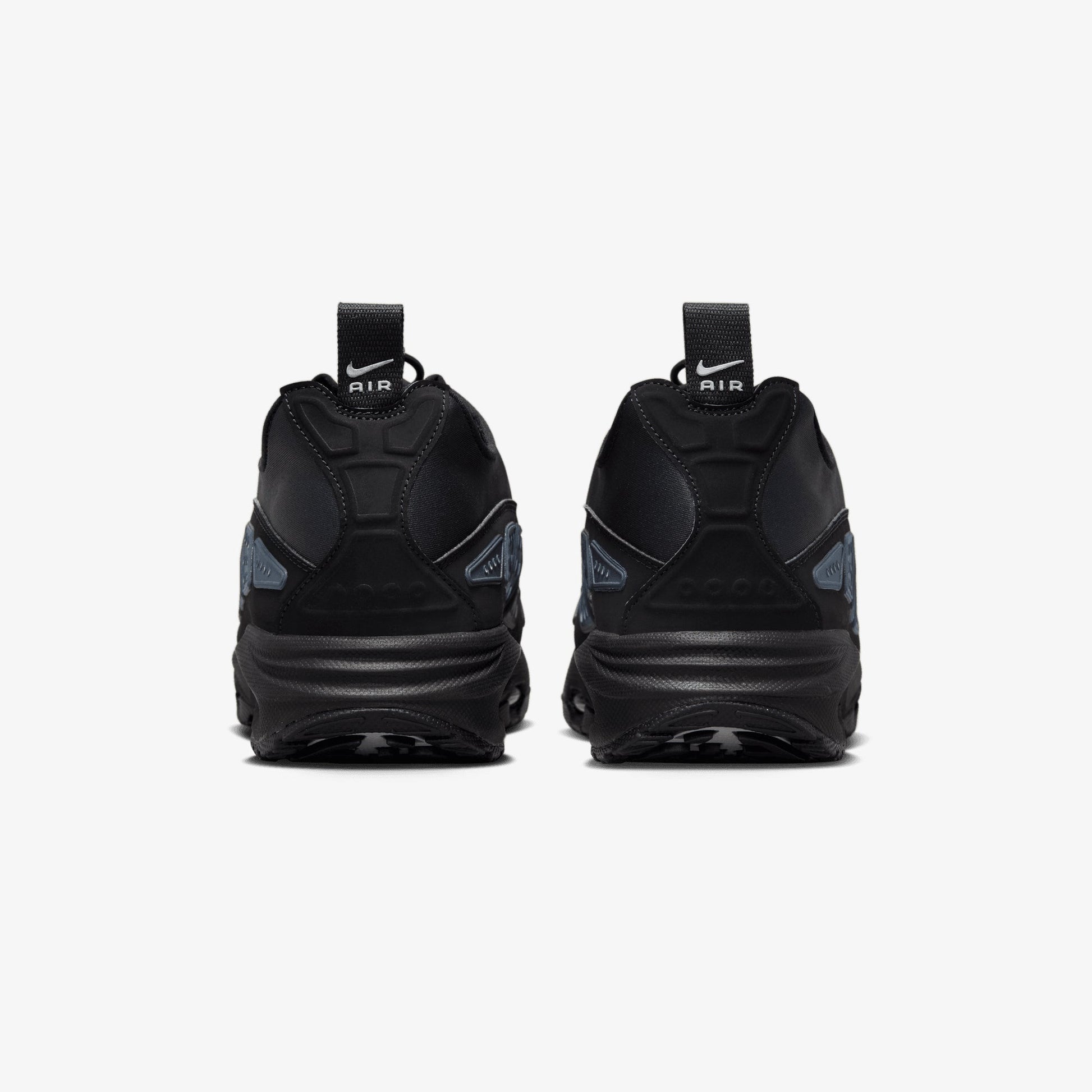 NIKE | AIR MAX SNDR { BLACK & SILVER