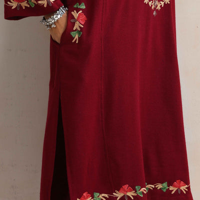 trueBrowns Maroon Kashmiri Embroidered Woollen Phiran Kurta