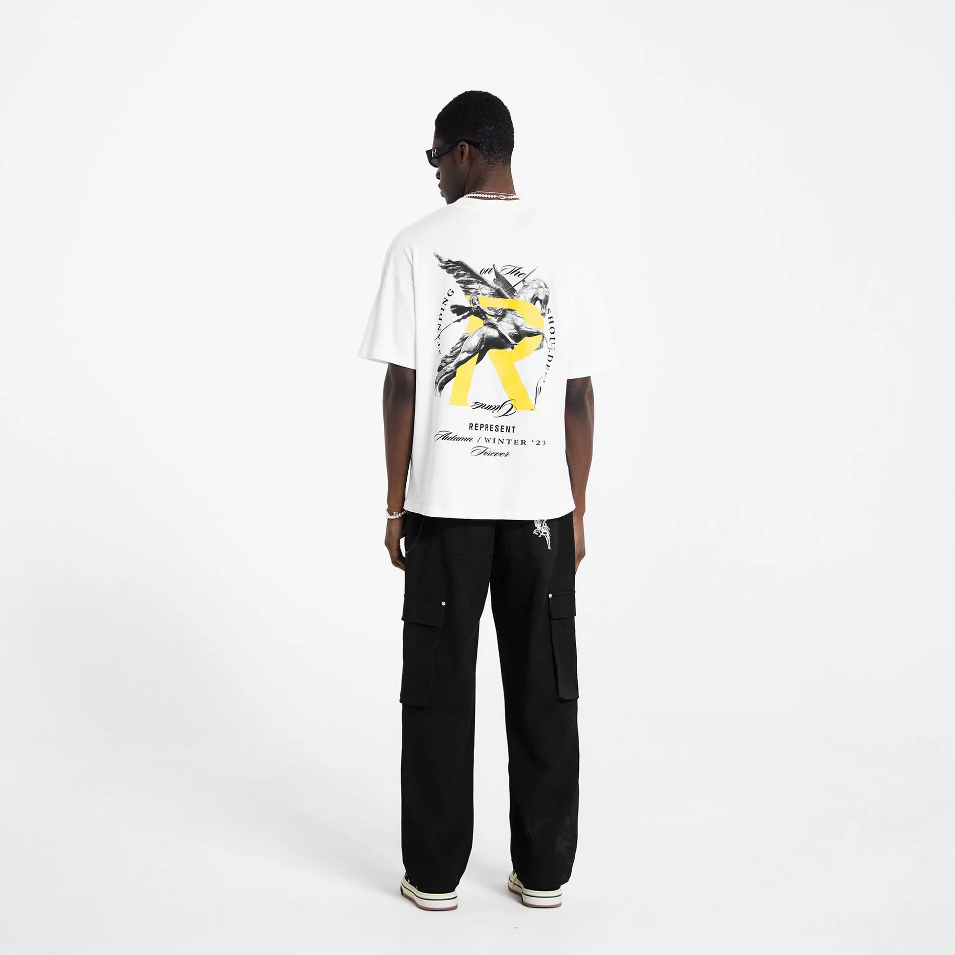 Represent | GIANTS T-SHIRT  { FLAT WHITE