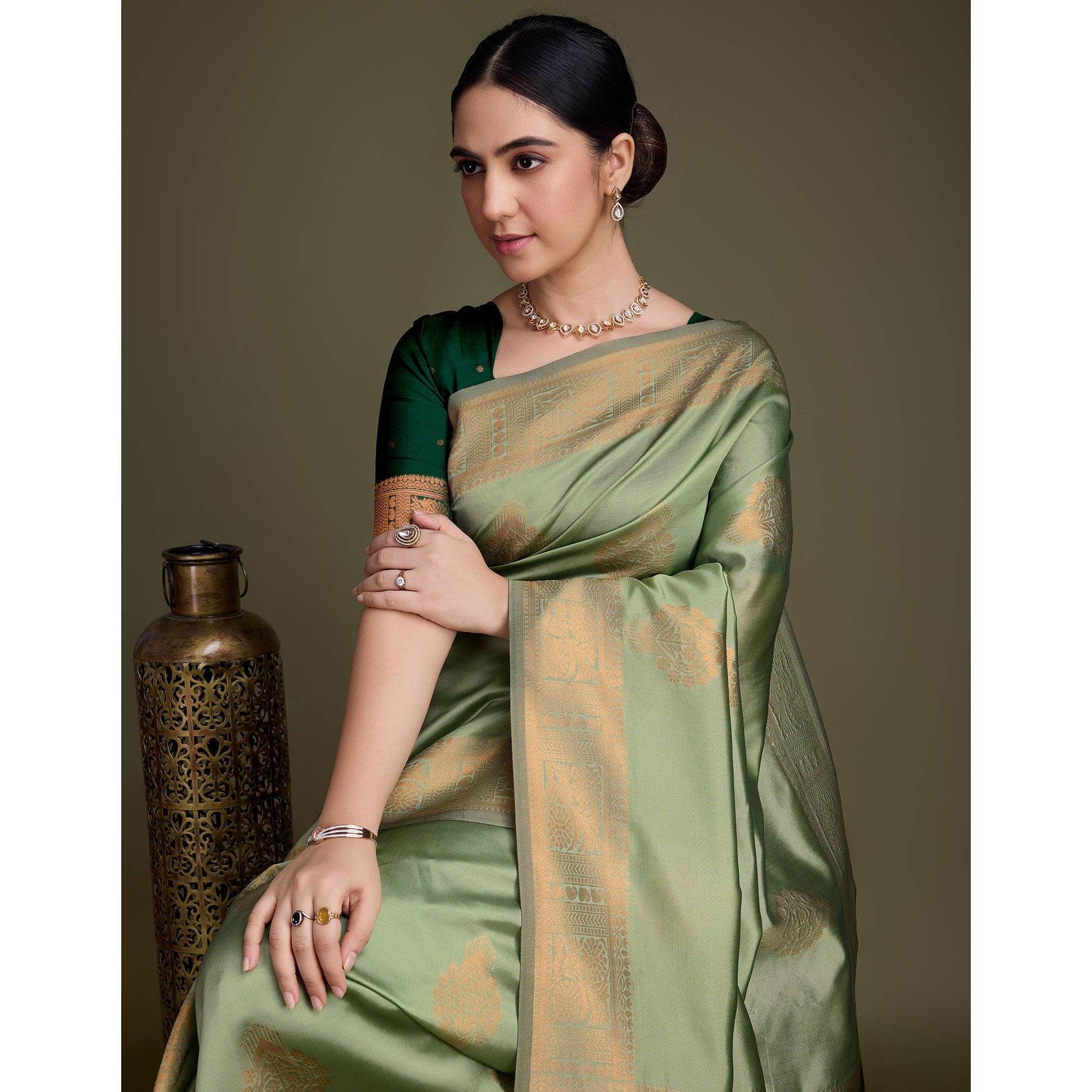 green-floral-woven-banarasi-silk-saree-7