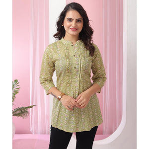 green-foil-printed-pure-cotton-top
