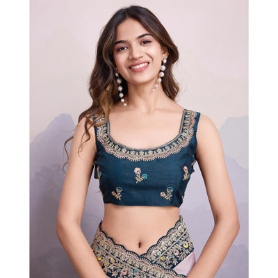 Light Peach Floral Sequins Embroidered Organza Saree With Lace Border